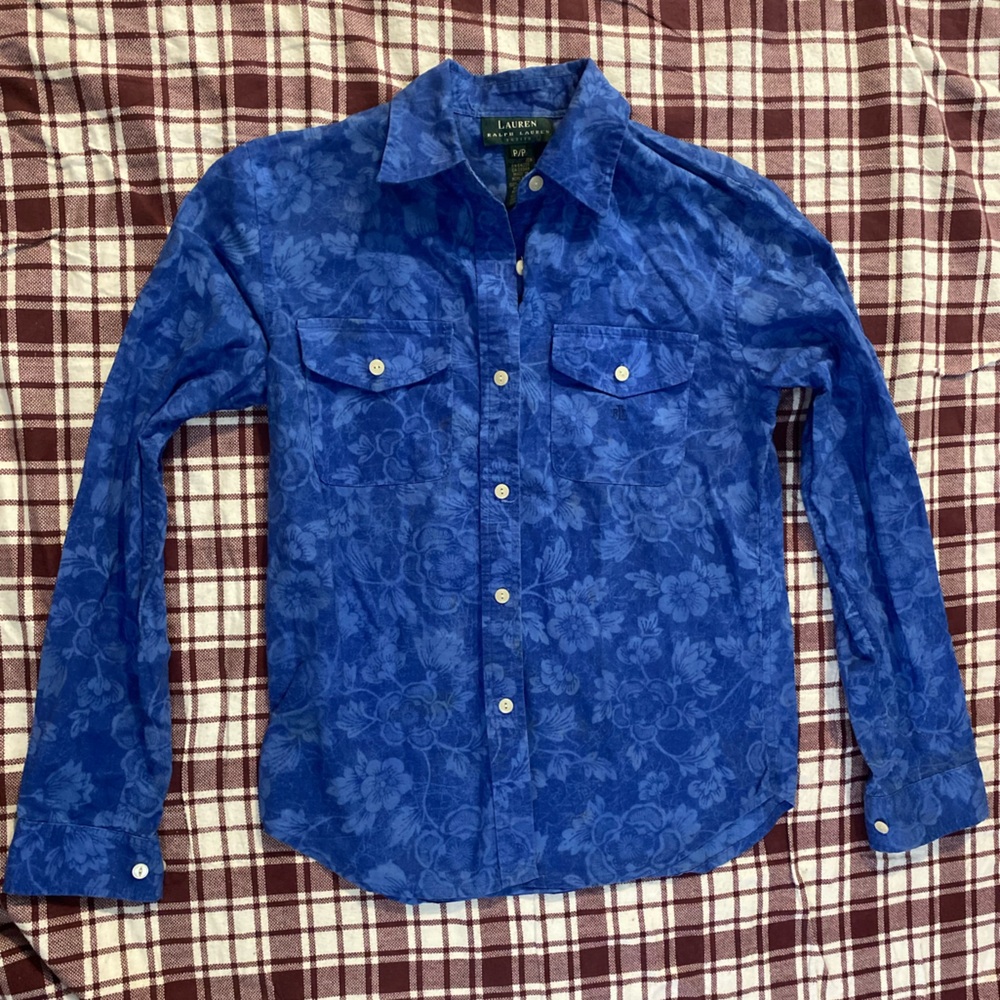 Women’s vintage Ralph Lauren Blue Patterned collared button down Shirt